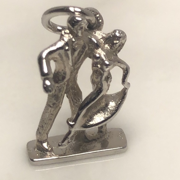 Dancing couple sterling silver vintage pendant bracelet charm - Picture 1 of 6
